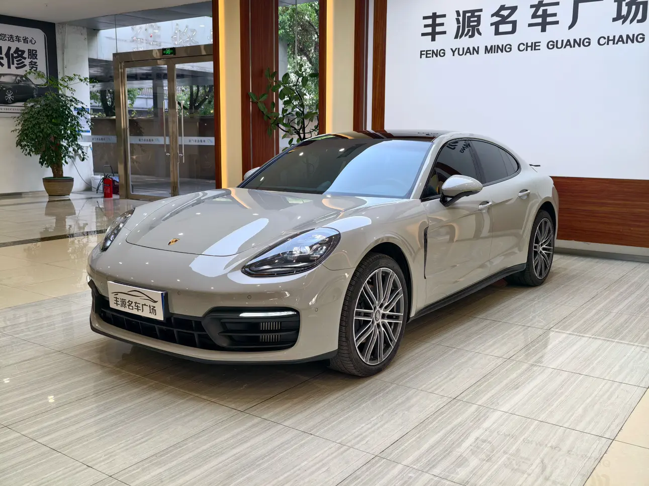 Porsche Panamera II Рестайлинг