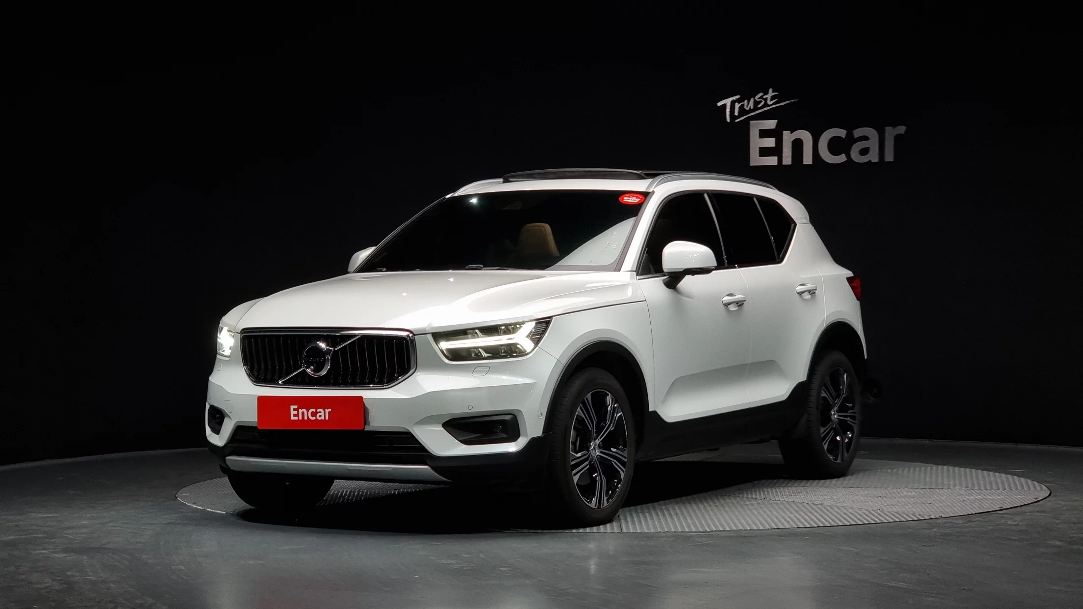 Volvo C40 2019