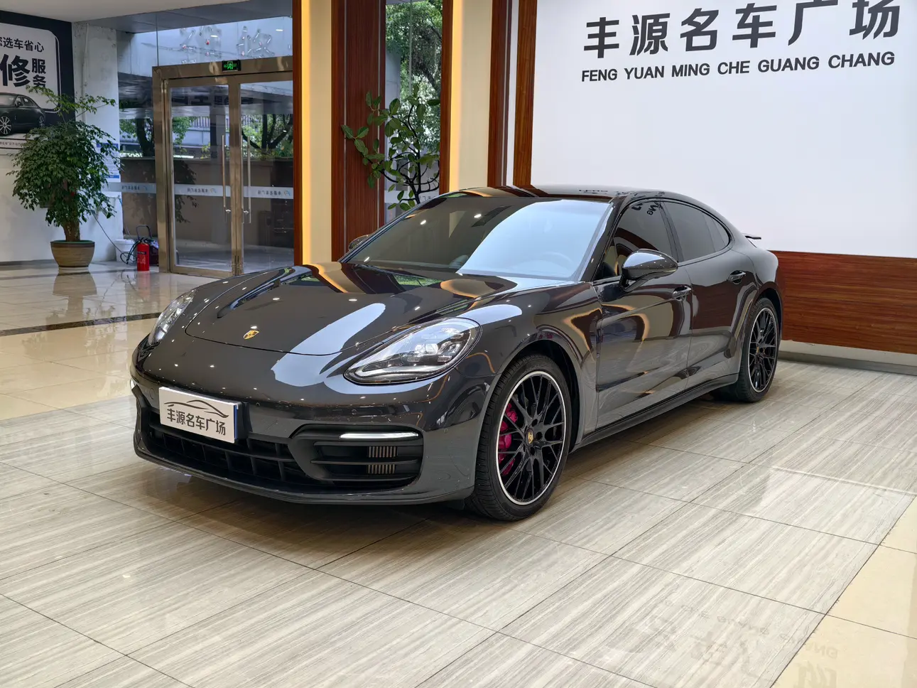 Porsche Panamera II Рестайлинг