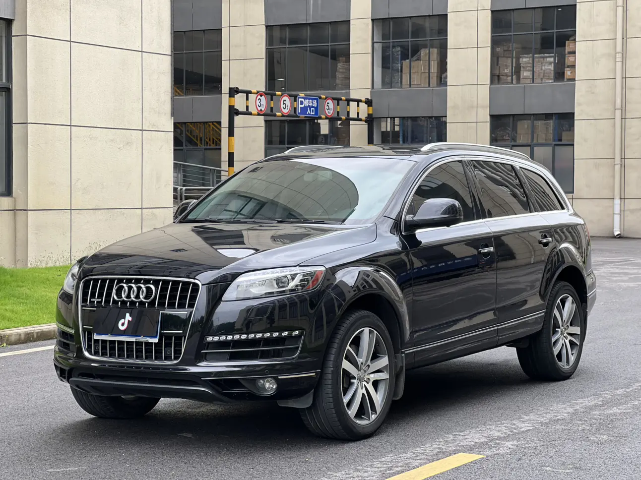 Audi Q7 №20502801 2015