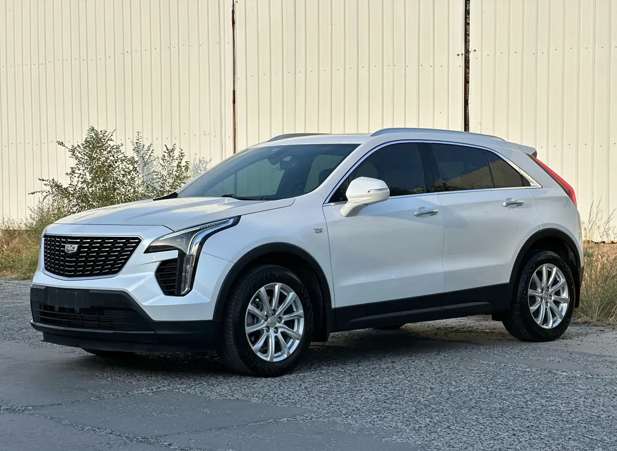 Cadillac XT4 I