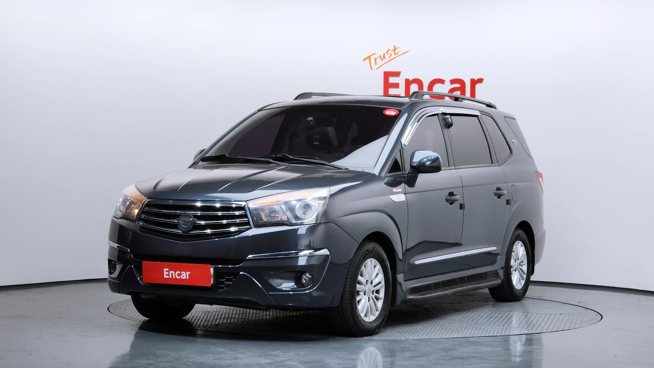 Ssangyong Korando 4Wd Lt 11-Seater 4WD LT 11-seater 2013