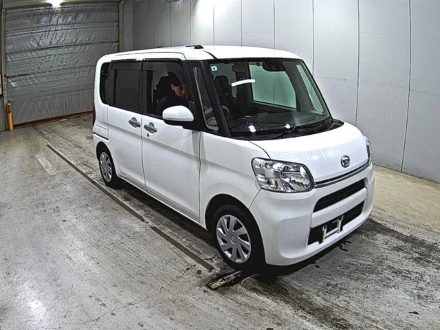 Daihatsu Tanto Лот № 2019