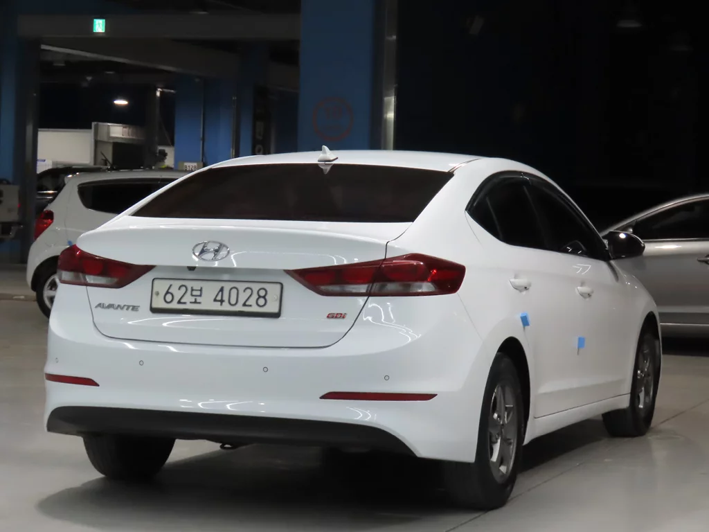 Hyundai Avante (Хендай Элантра) 1.6 Gdi Smart 1.6 GDI Smart 2016