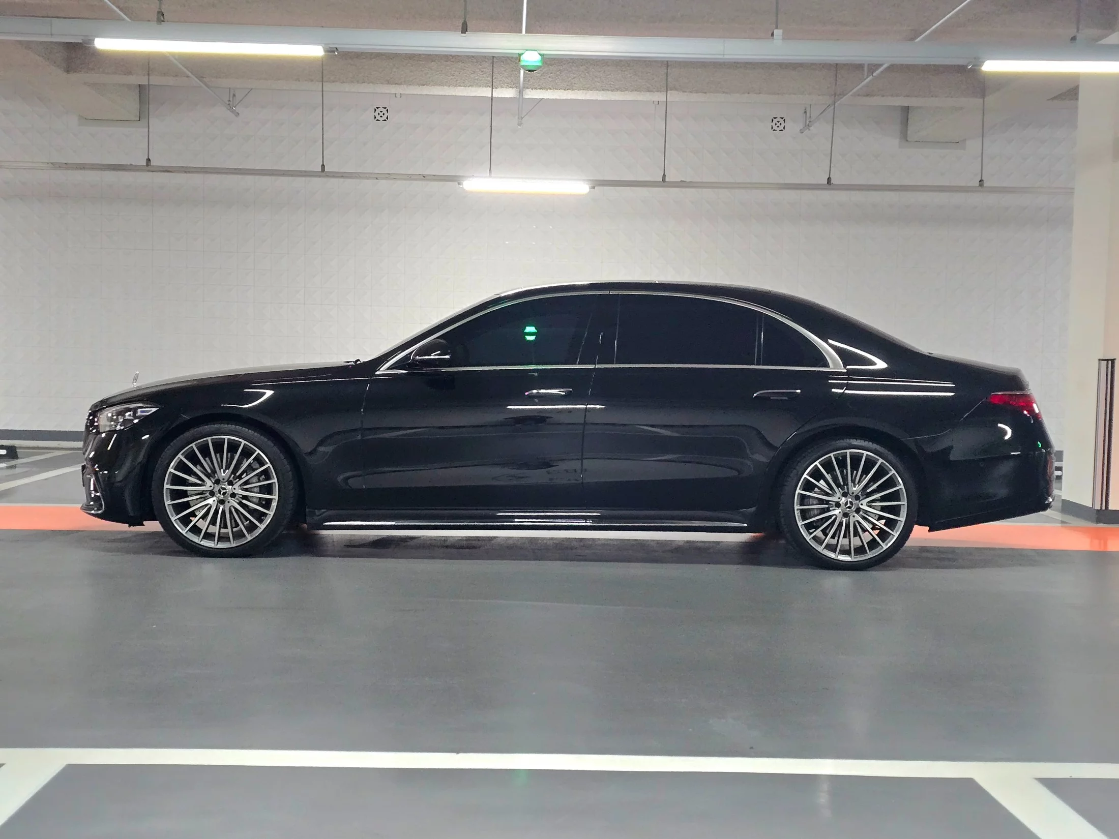 Mercedes-Benz S-Класс 2024