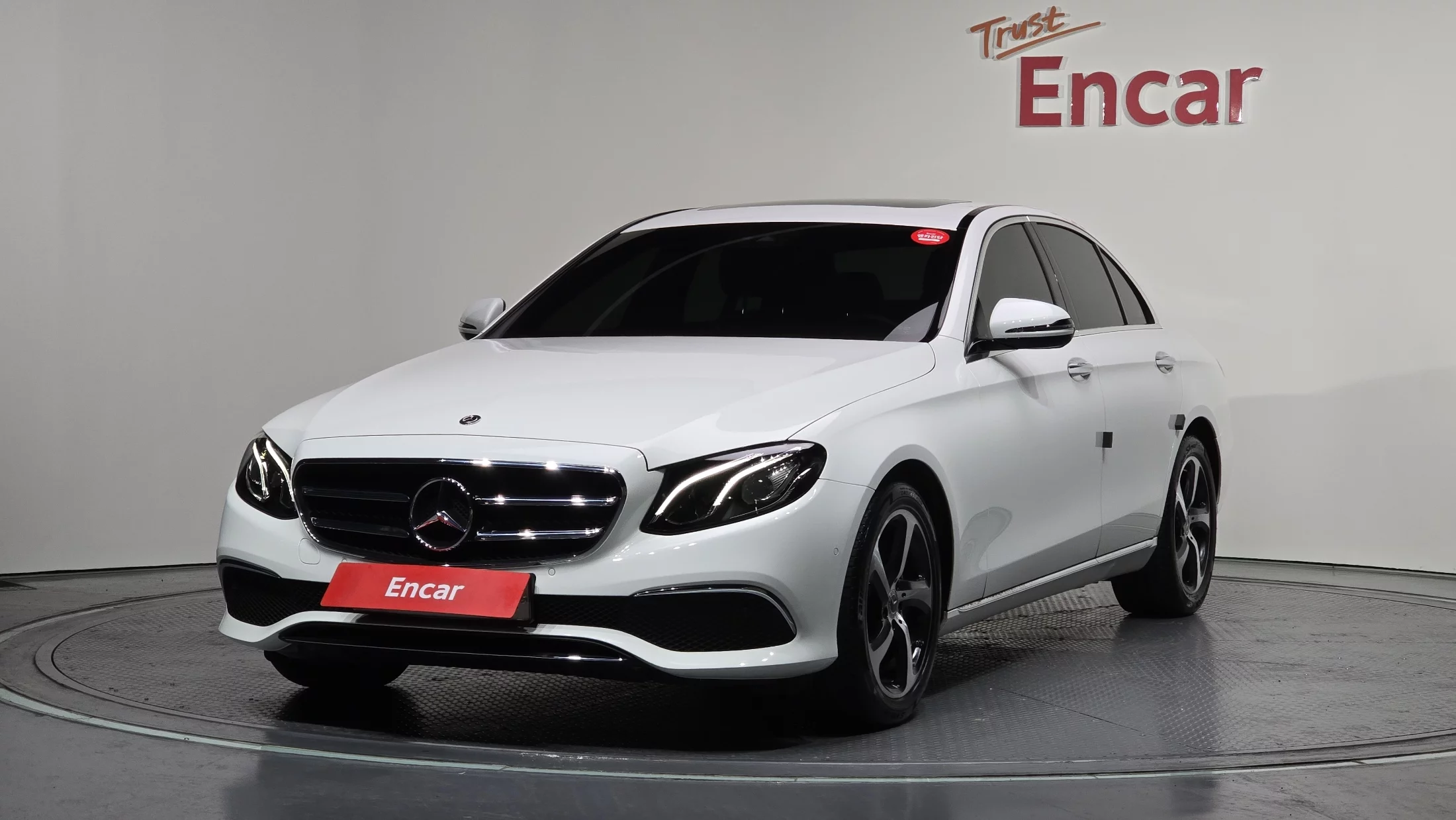 Mercedes-Benz E-Класс 2019