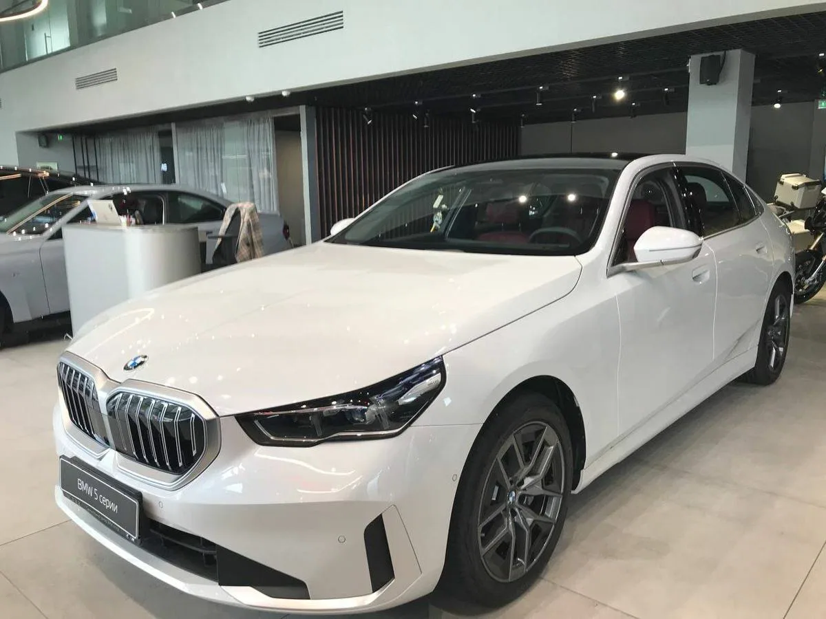 BMW 5 серии VIII (G60/G61/G68)