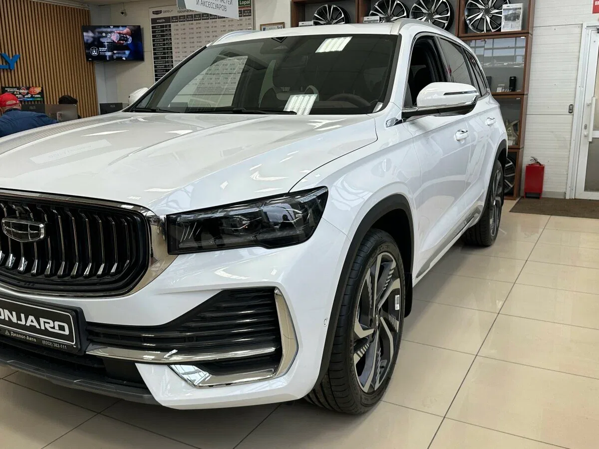 Geely Monjaro I