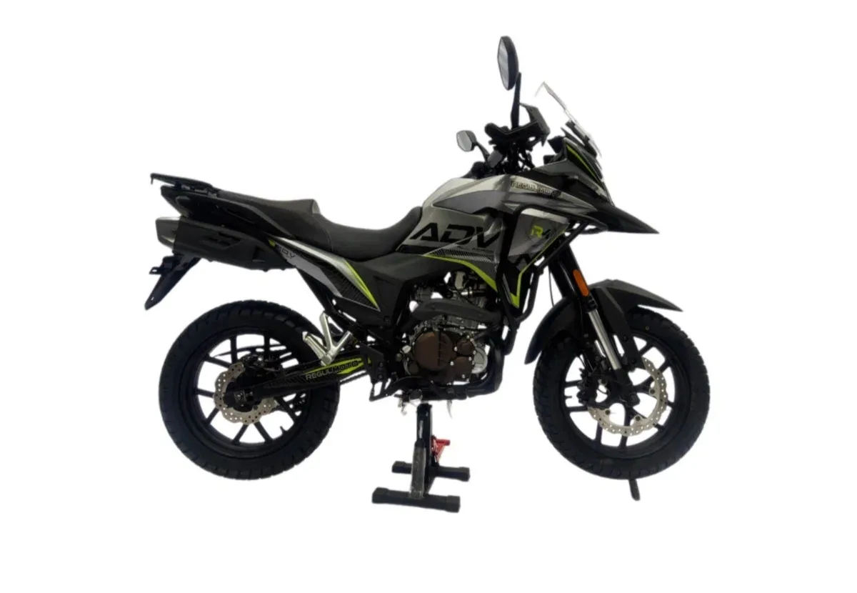 Regulmoto ADV 300 NB