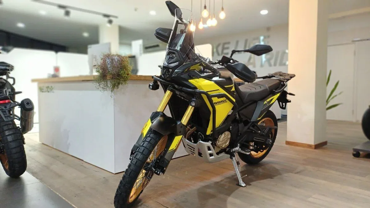 Voge 800DS Rally