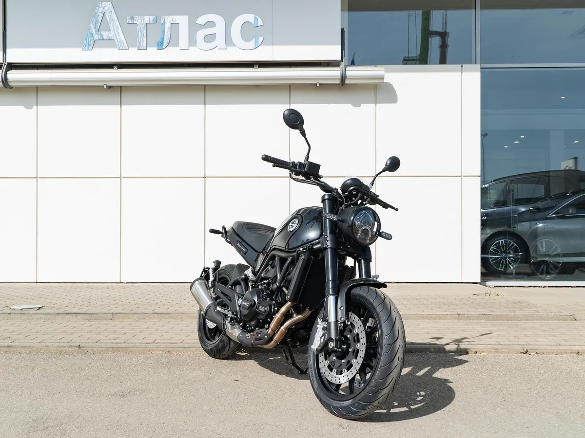 Benelli Leoncino 500