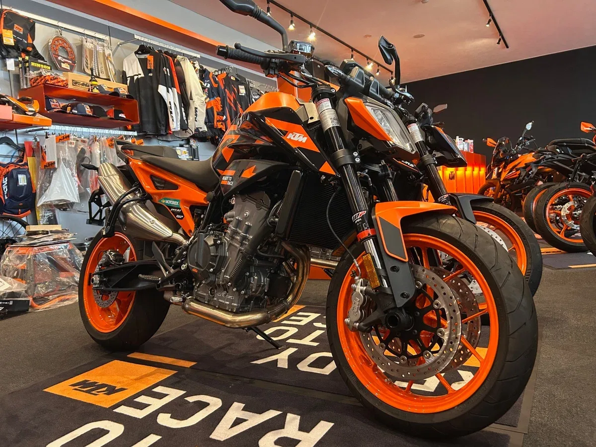 KTM AG 890 Duke GP