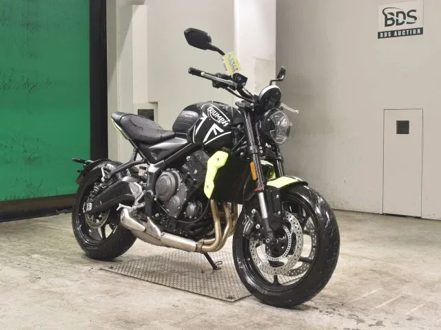 Triumph Trident 660
