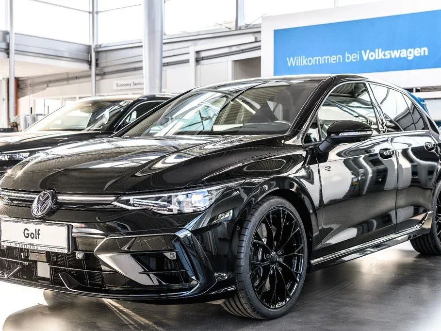 Volkswagen Golf R VIII Рестайлинг
