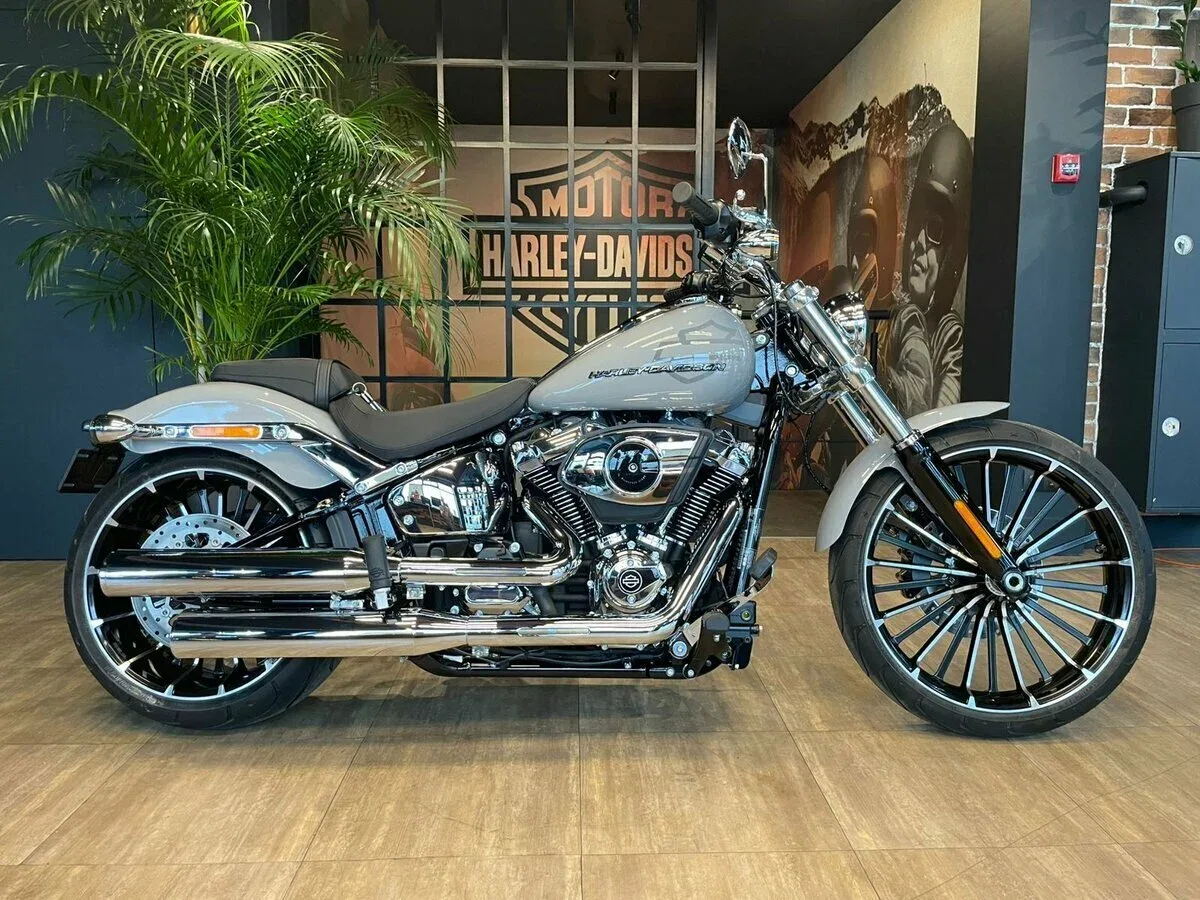 Harley-Davidson Breakout