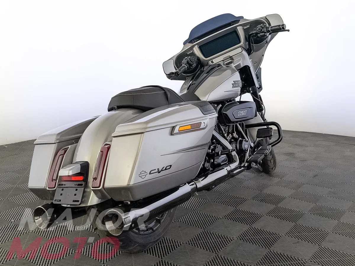Harley-Davidson CVO Street Glide