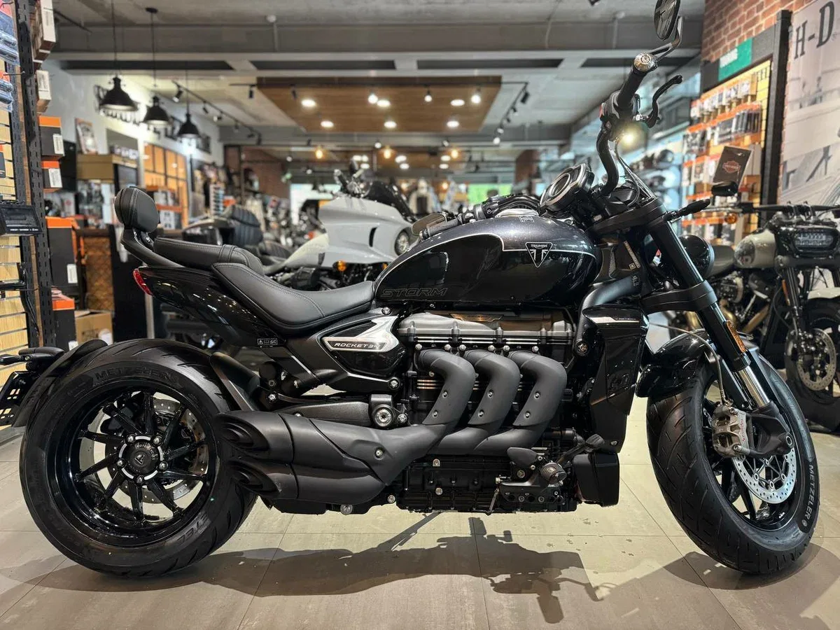 Triumph Rocket 3
