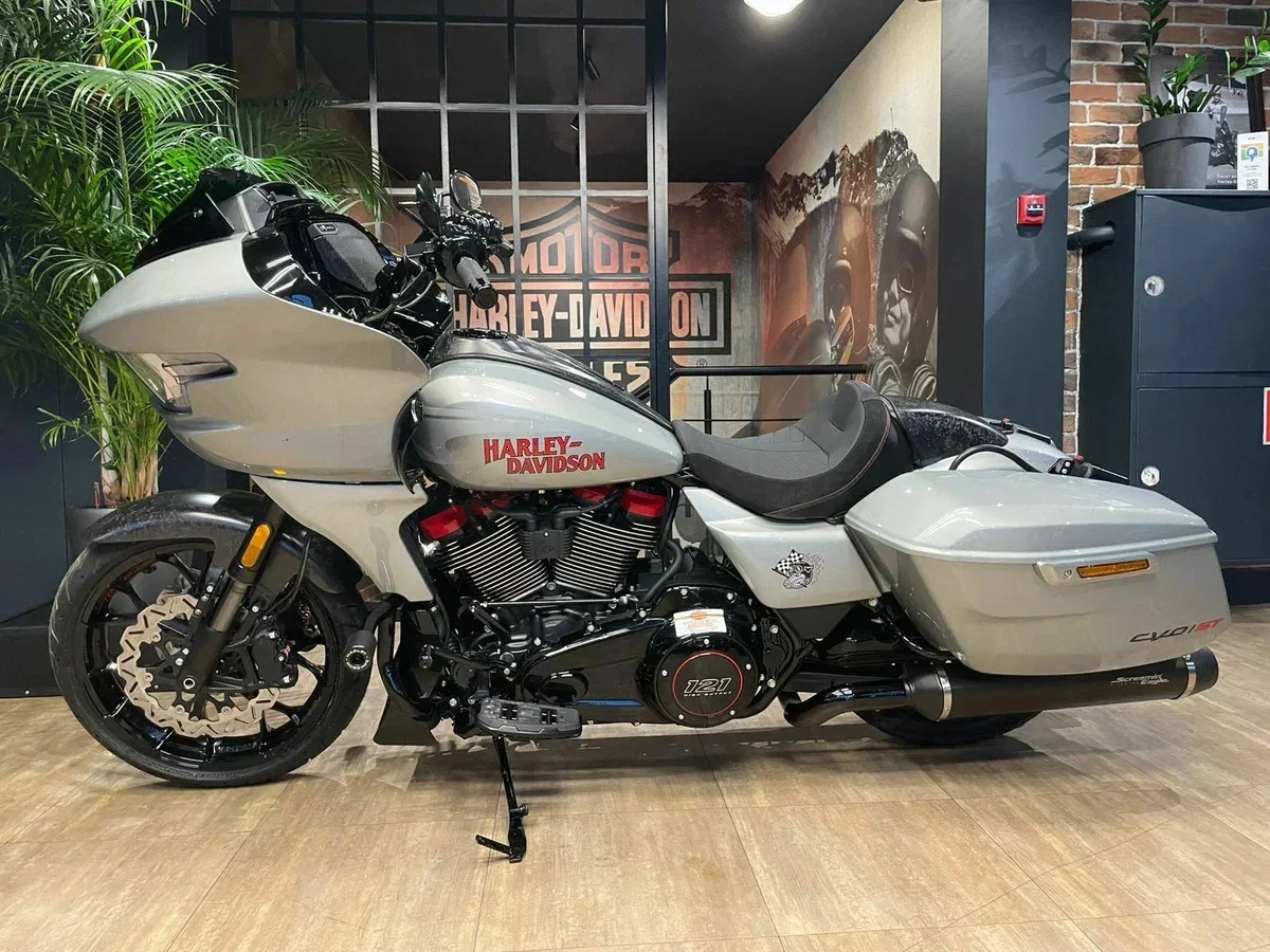 Harley-Davidson CVO Road Glide ST