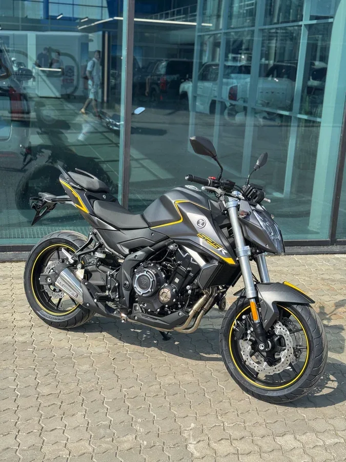 Voge 525R