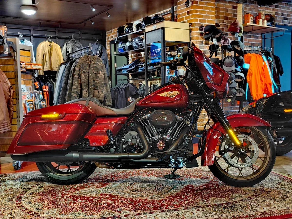 Harley-Davidson Street Glide Special