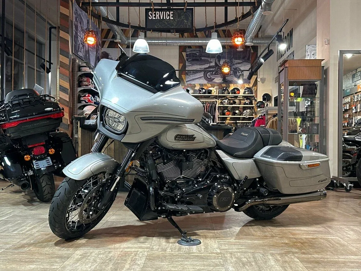 Harley-Davidson CVO Street Glide