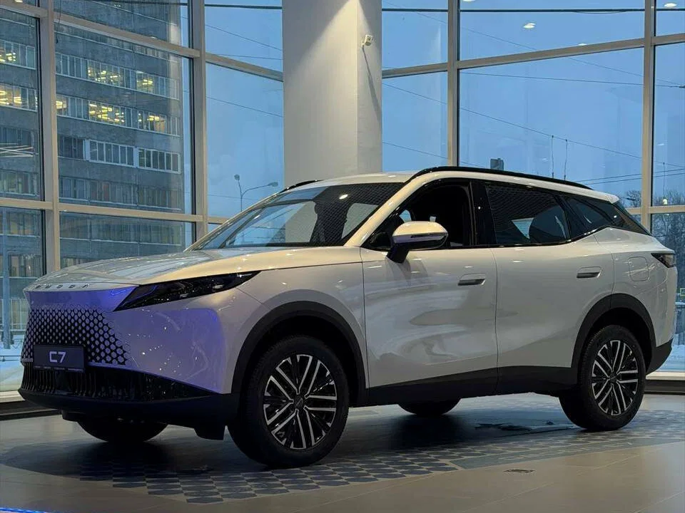 Omoda C7