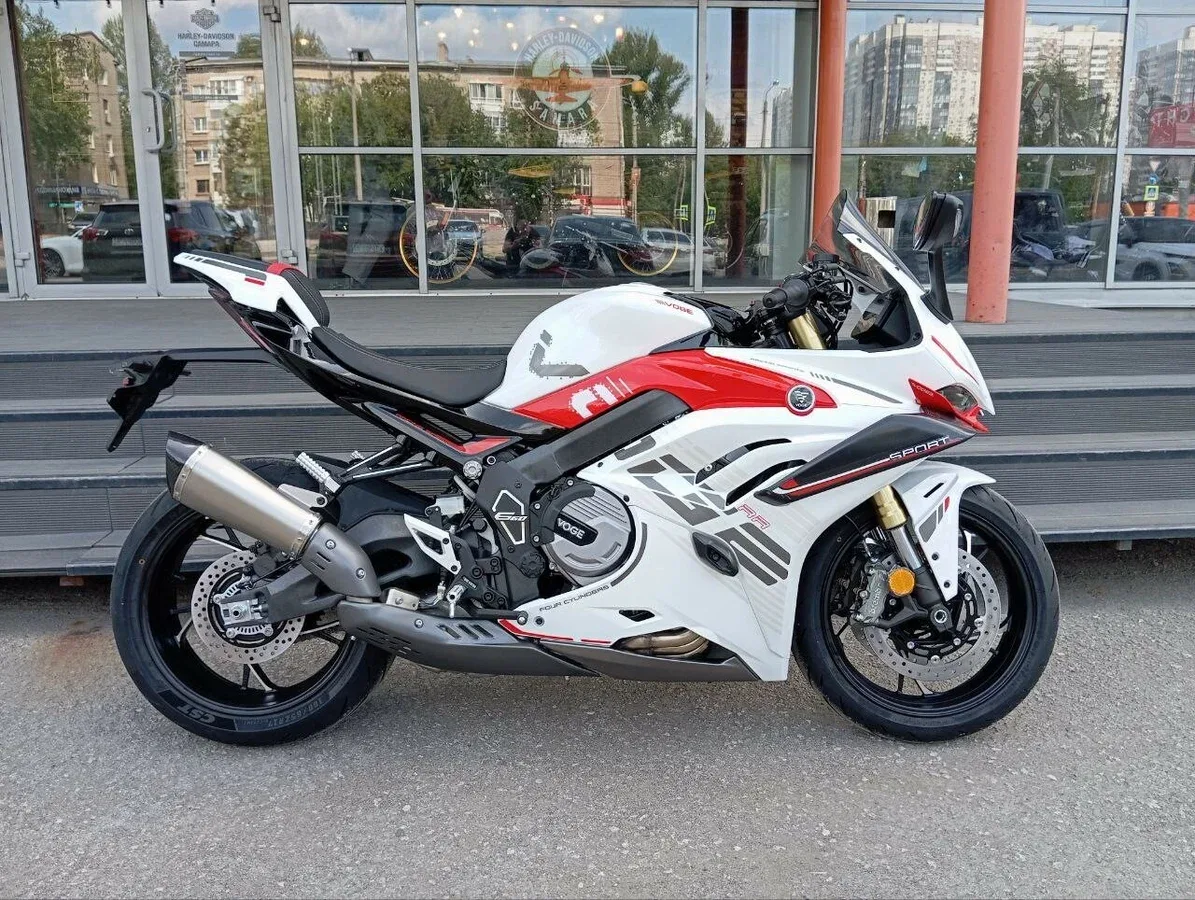 Voge RR660S