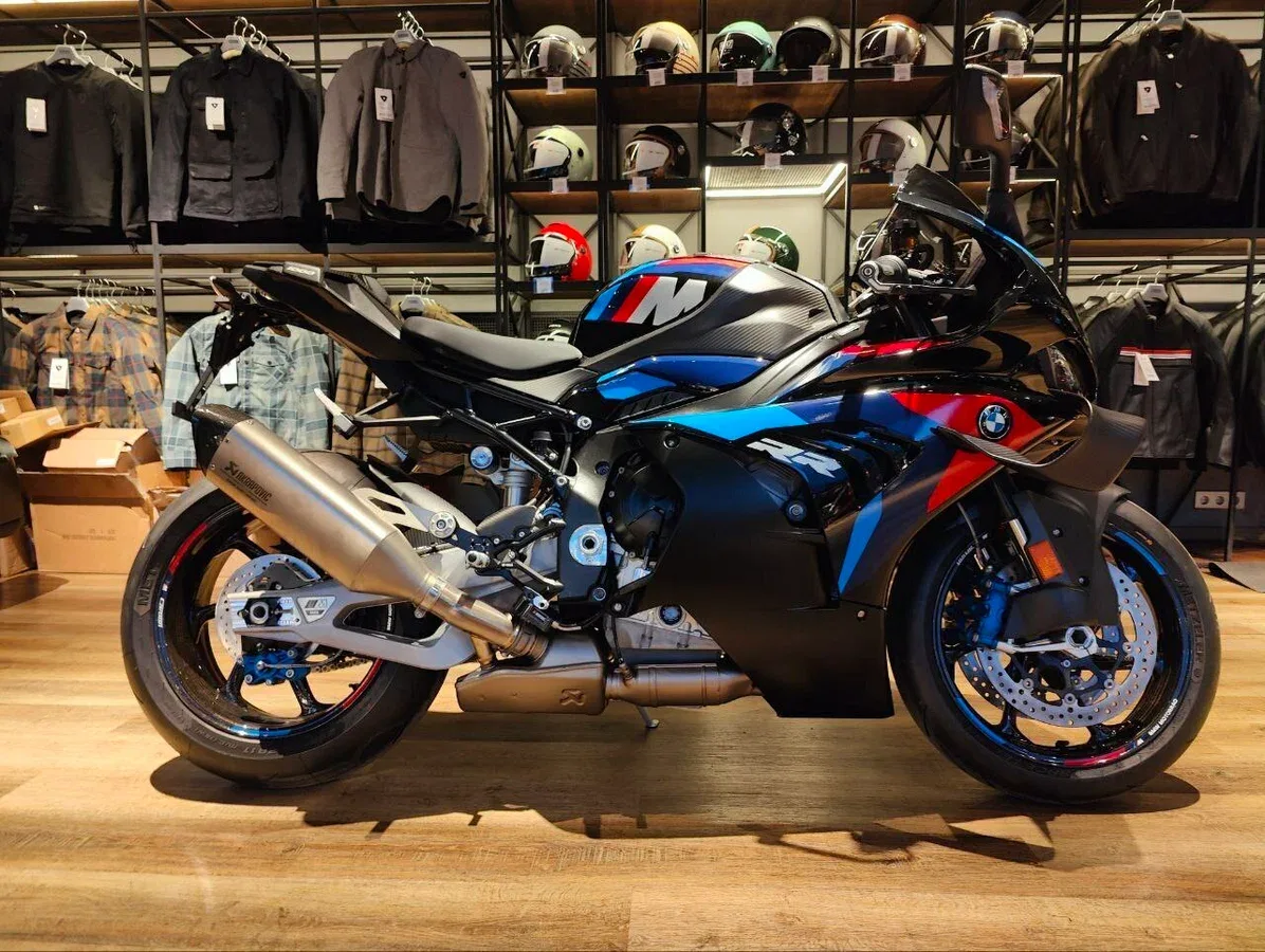 BMW M 1000 RR