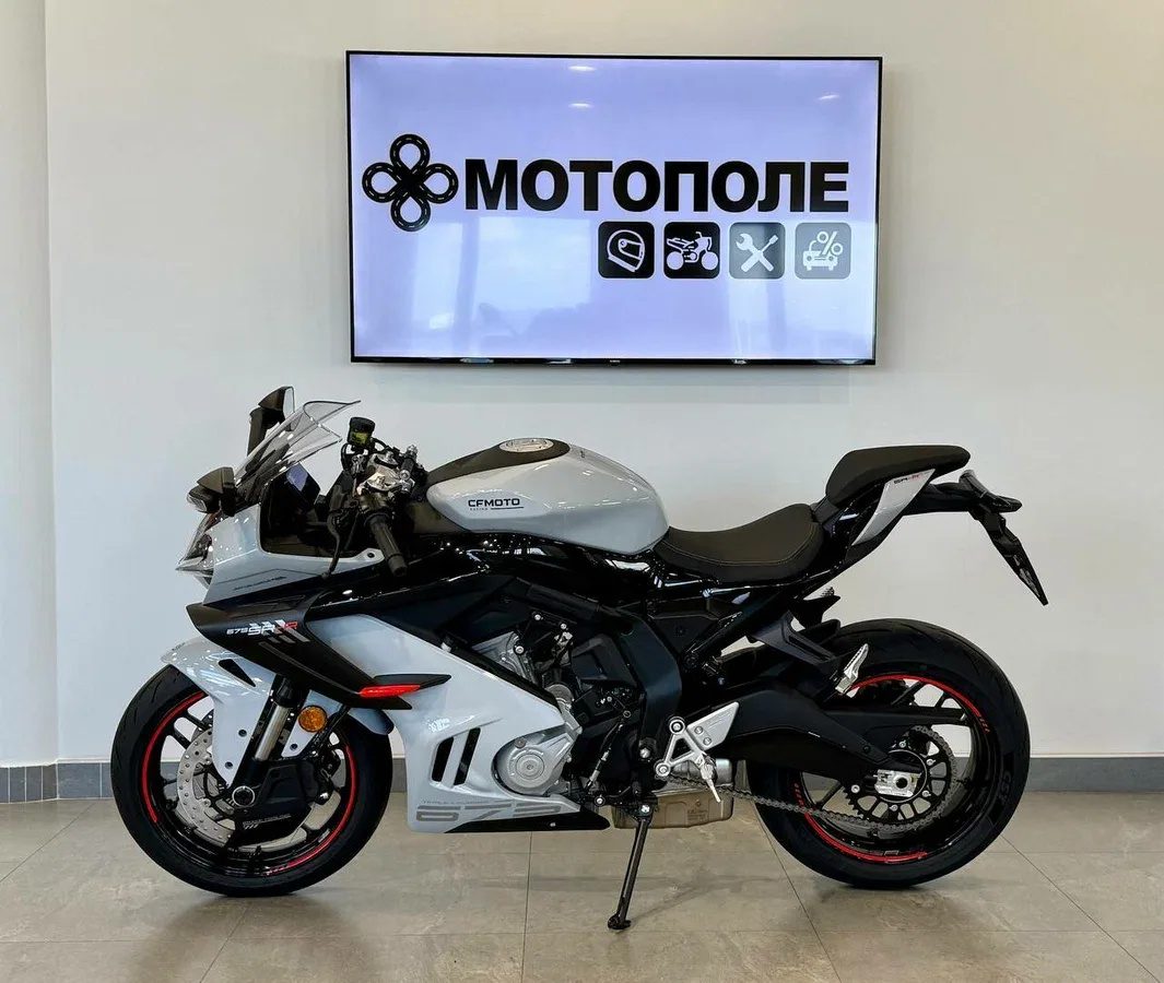 CFMoto 675SR-R
