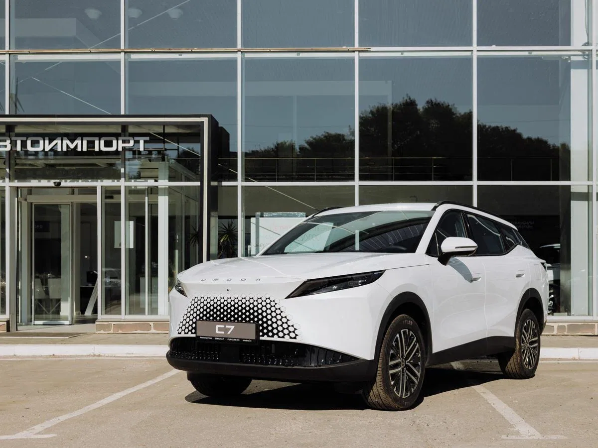 Omoda C7