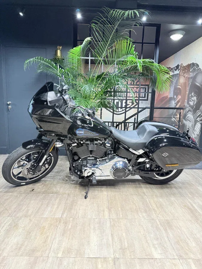Harley-Davidson Low Rider ST