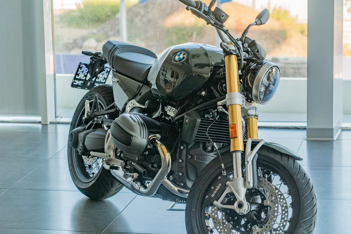 BMW R 12