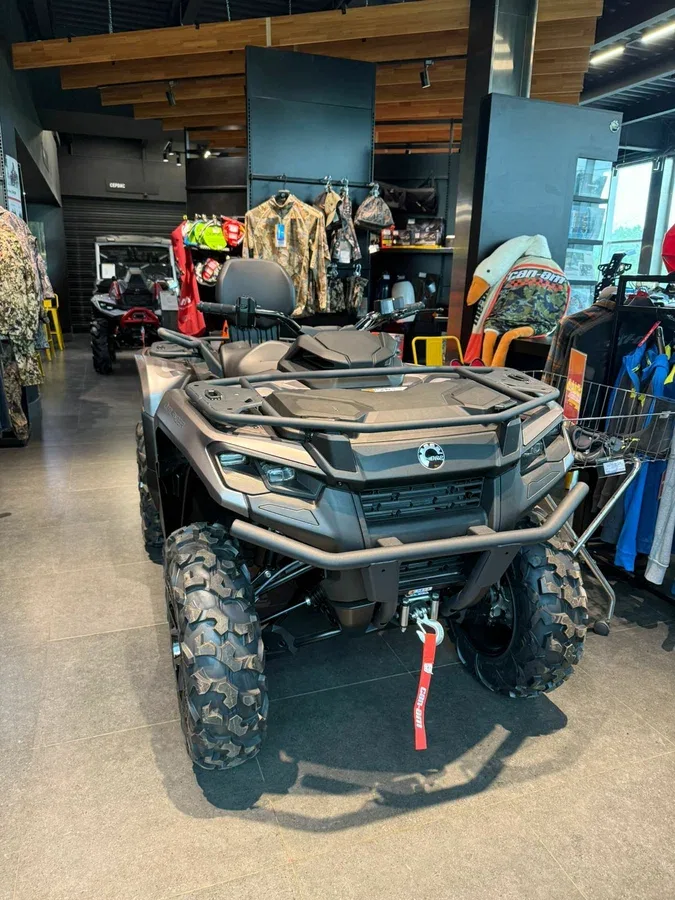 BRP Can-Am Outlander Max XT 700