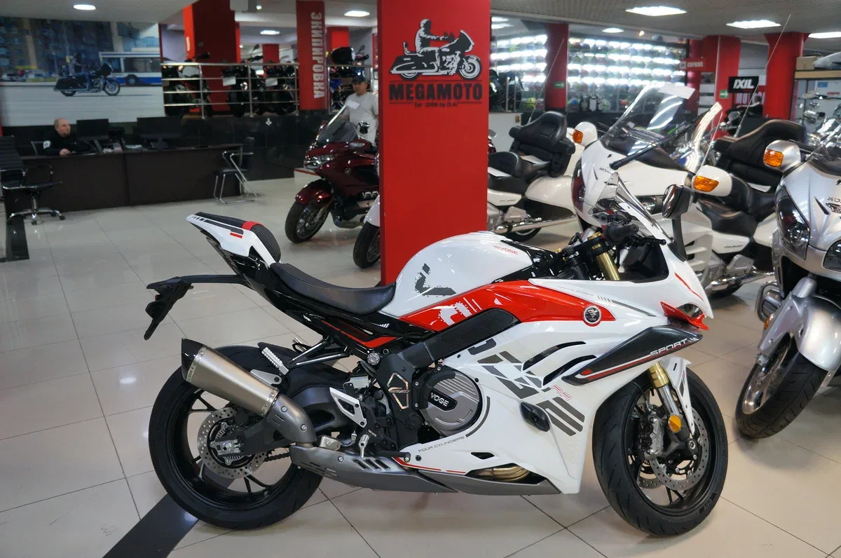Voge RR660S
