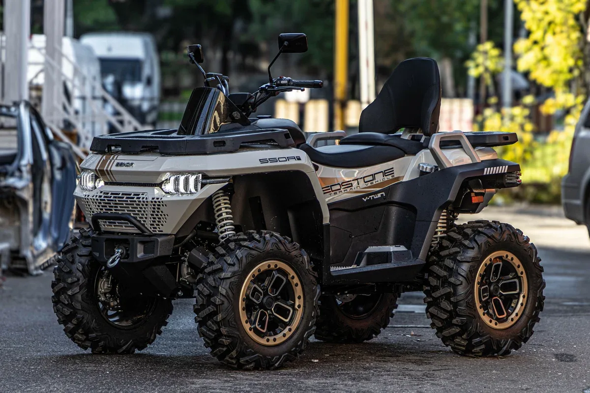 Benda Redstone 550