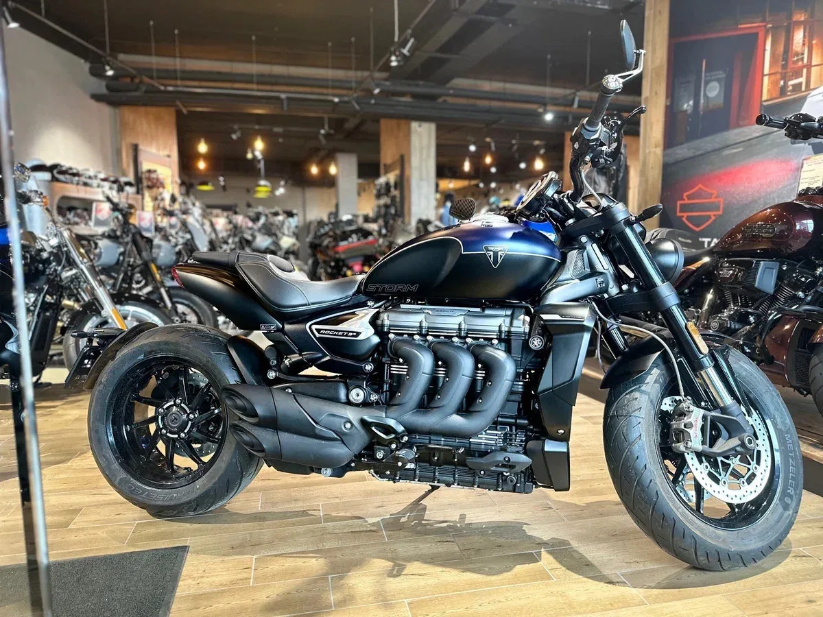 Triumph Rocket III