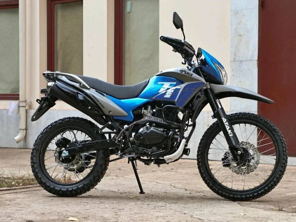 Ataki Crosser