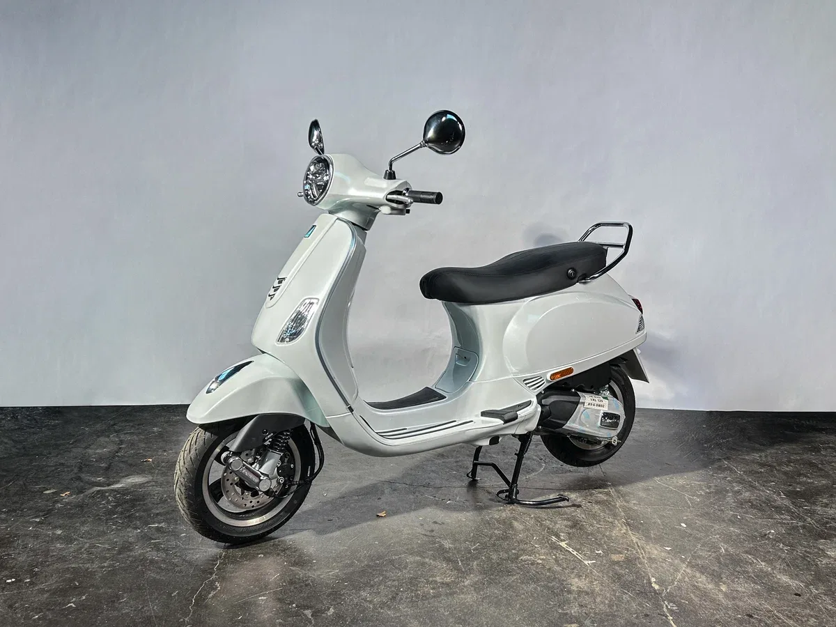 Vespa VXL 125