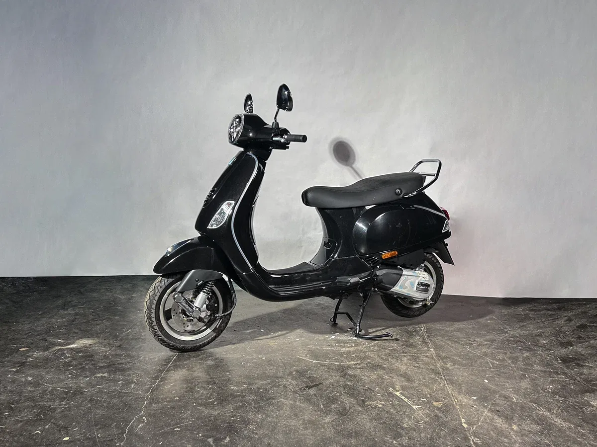 Vespa VXL 125