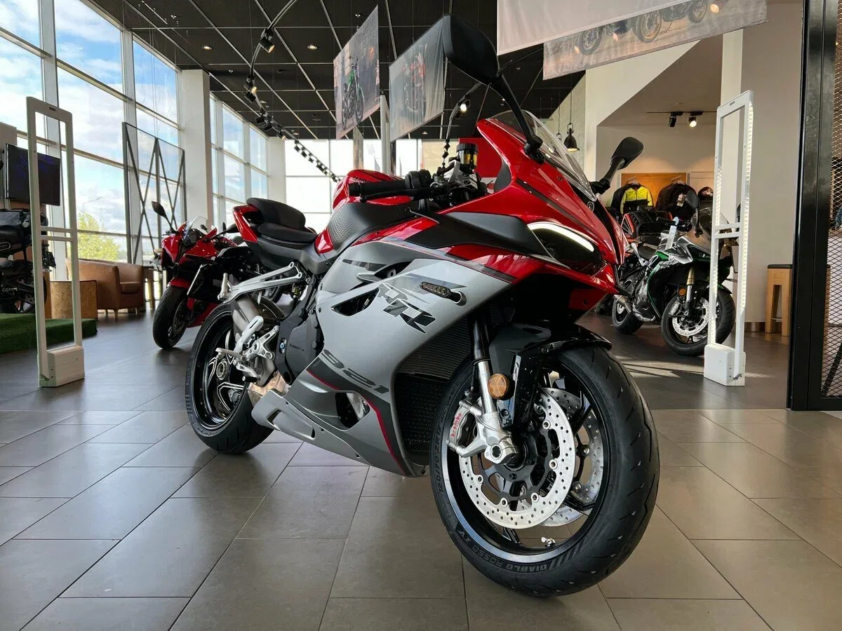 QJMotor SRK 921 RR