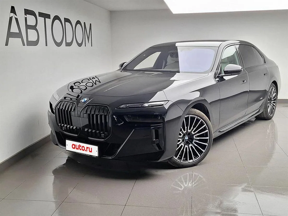 BMW 7 серии VII (G70)