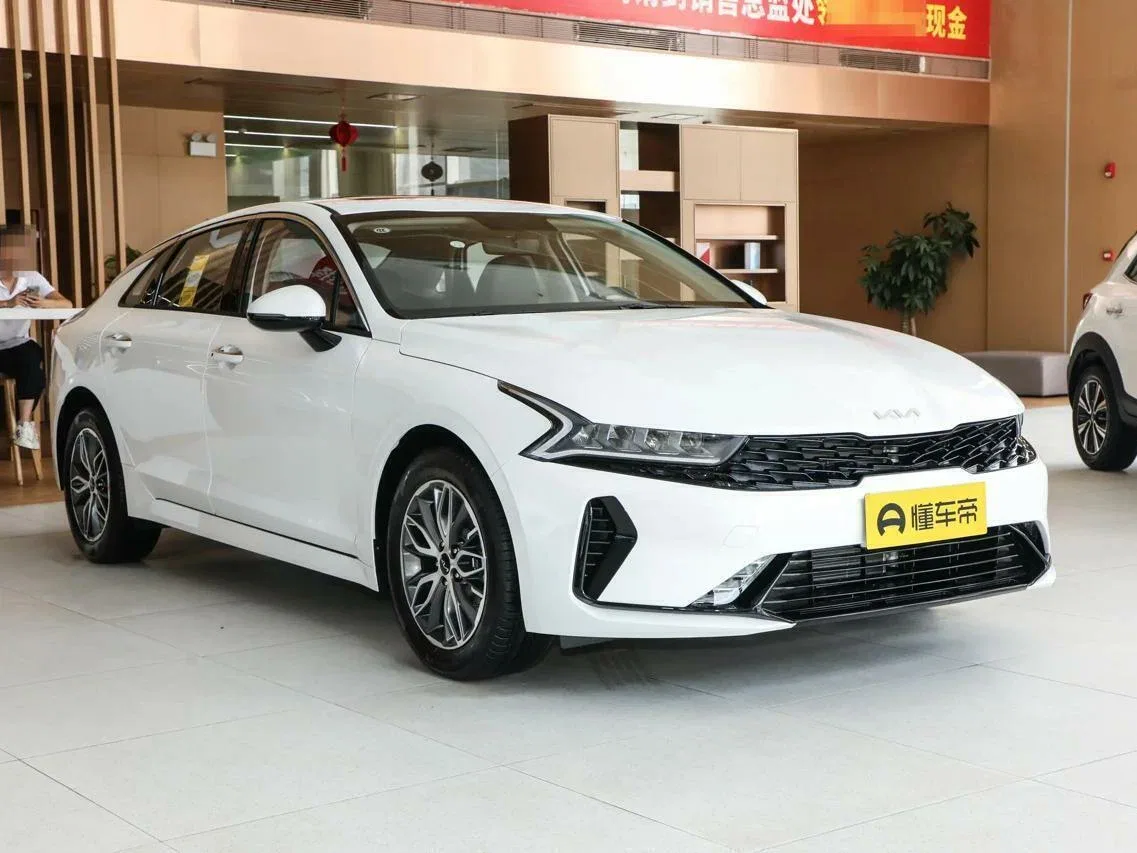 Kia K5 III