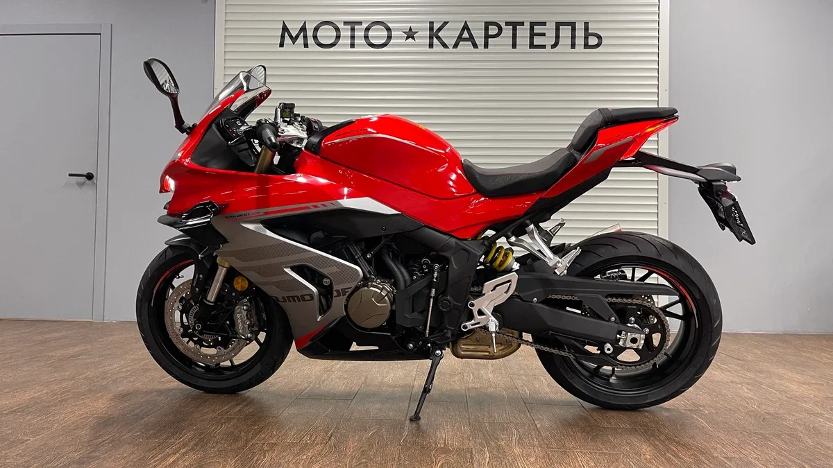 QJMotor SRK 800 RR