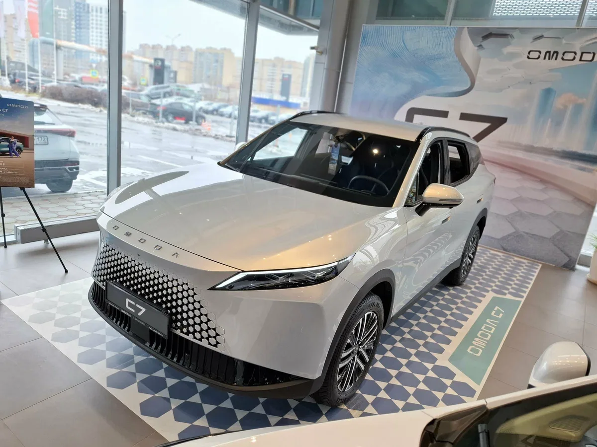 Omoda C7