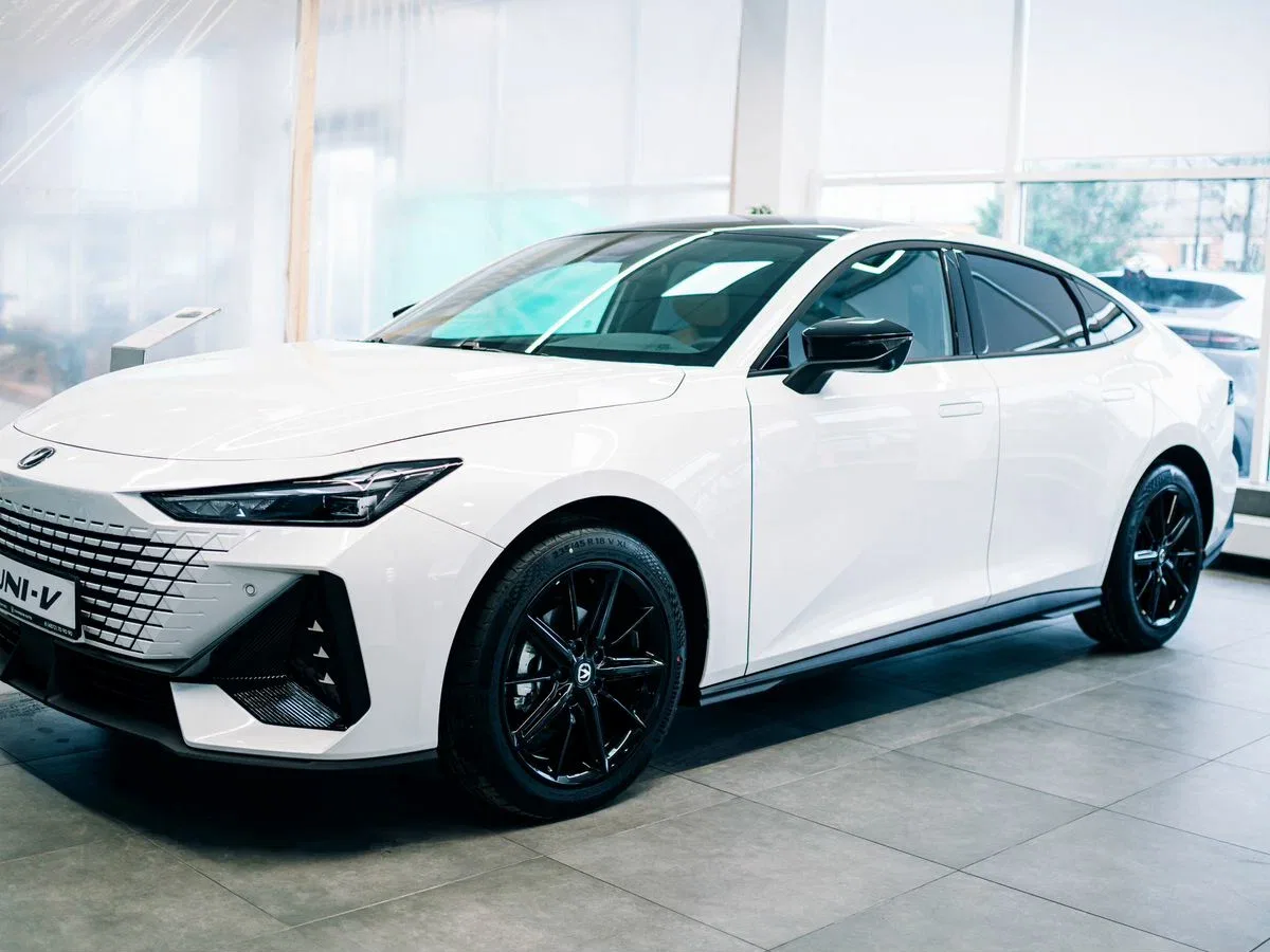 Changan UNI-V I