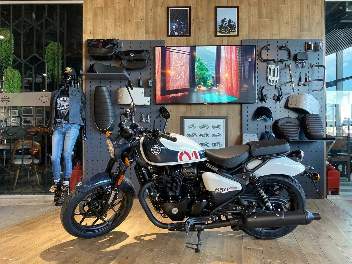 Royal Enfield Shotgun