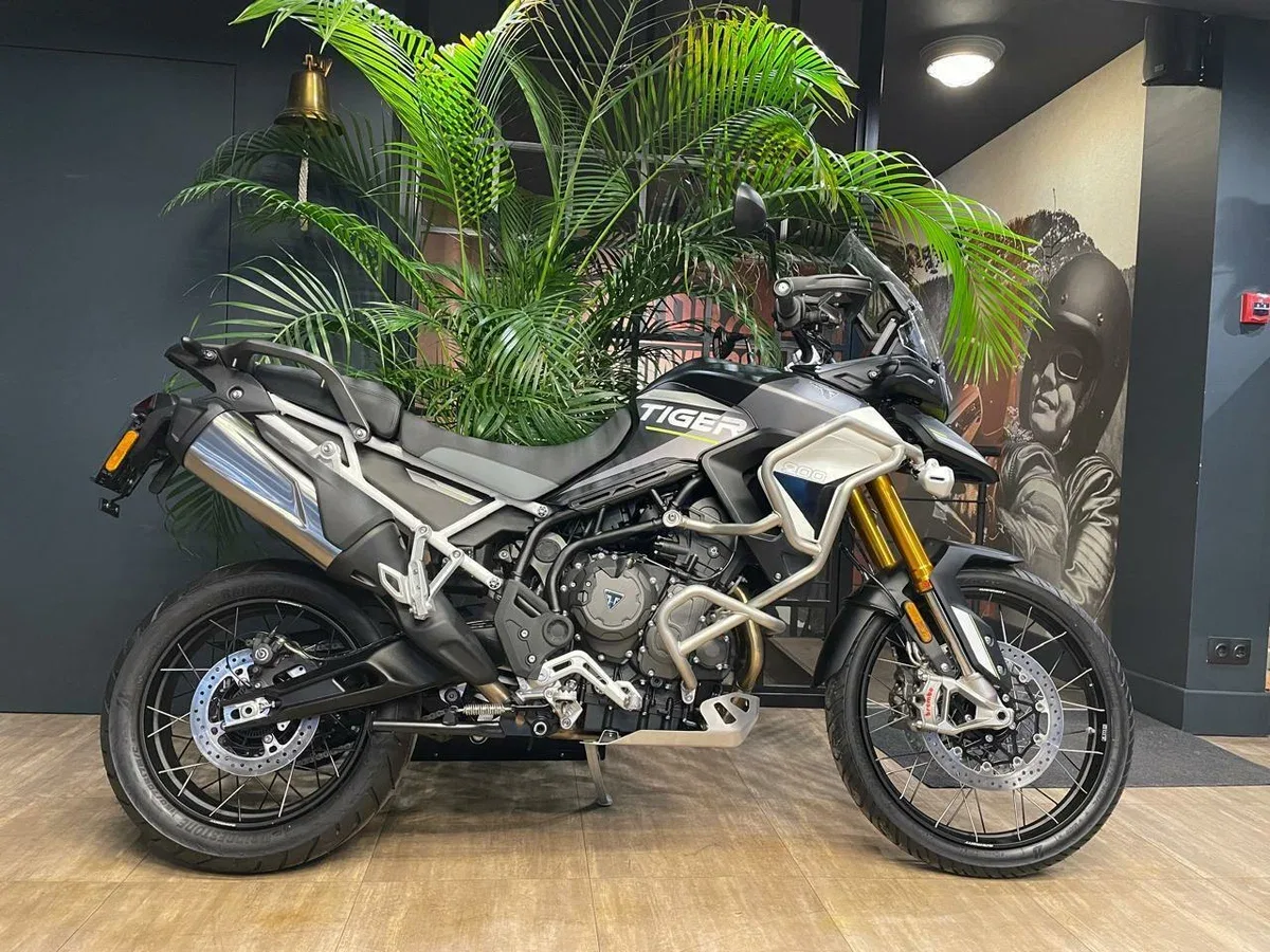 Triumph Tiger 900