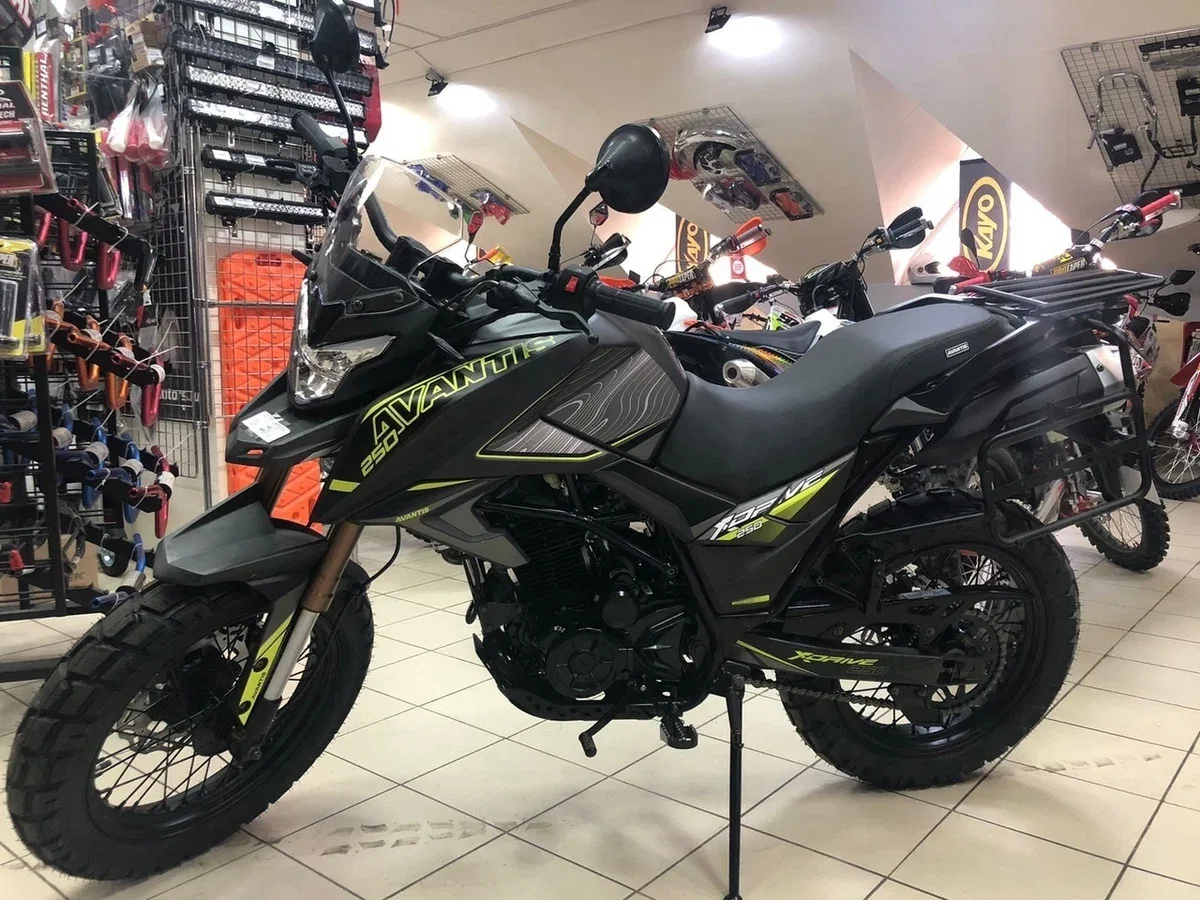 Avantis Tourist 250