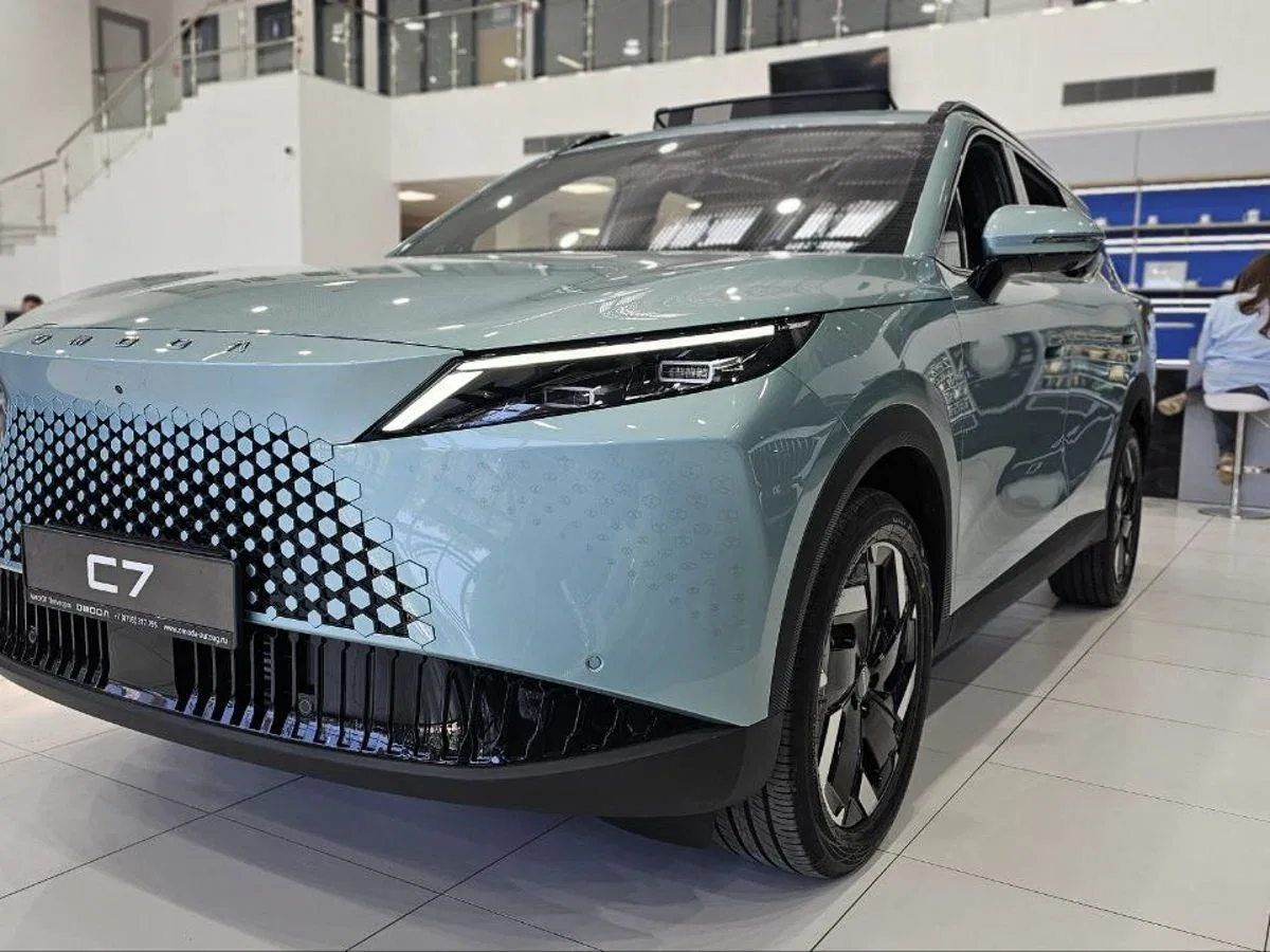 Omoda C7