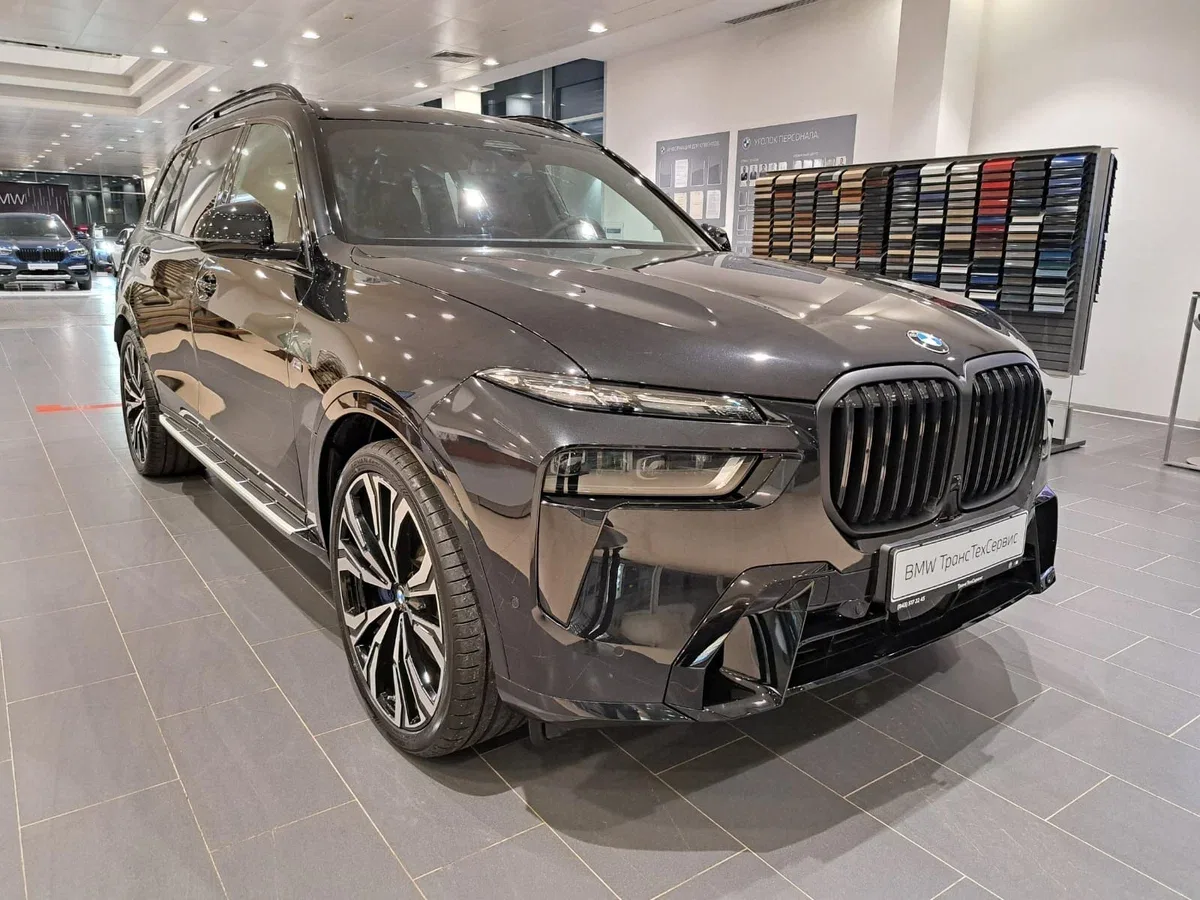 BMW X7 I (G07) Рестайлинг